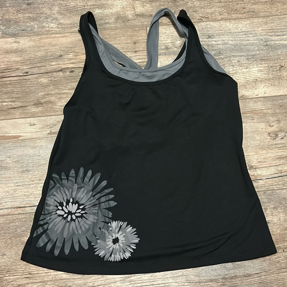 Athletic tank top